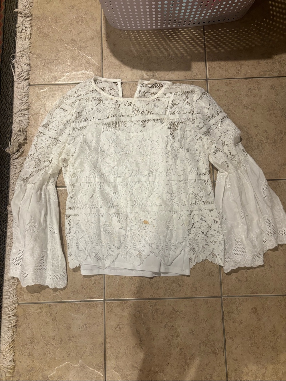 Adiva White Lace Bell-Sleeve Blouse